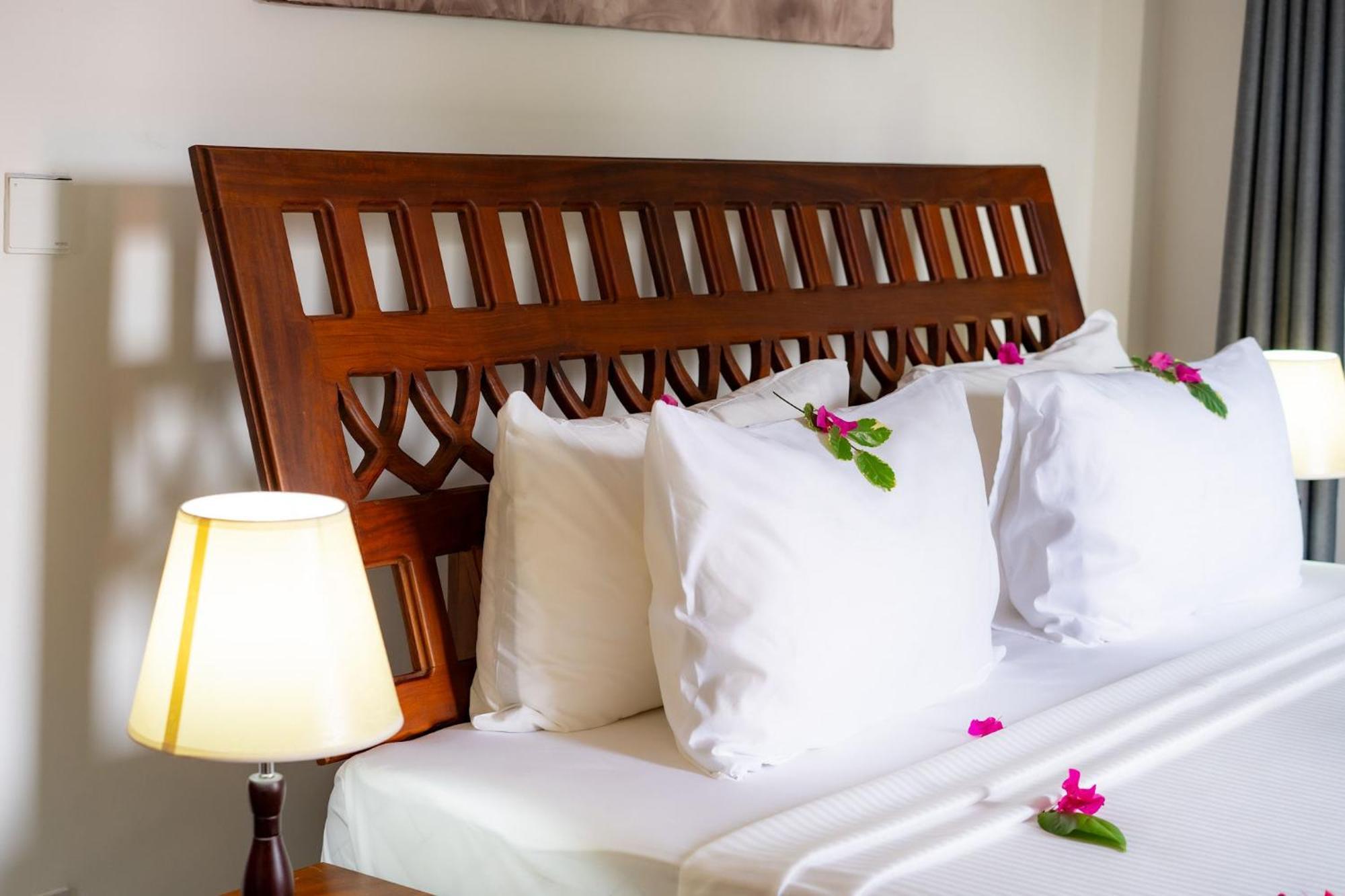 Manolo Beach Resort Уроа Номер фото