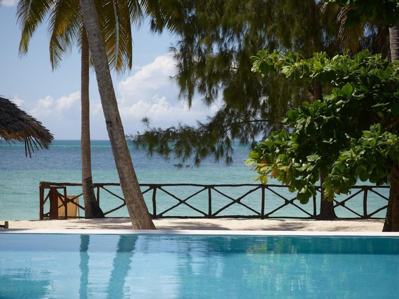 Manolo Beach Resort Уроа Екстер'єр фото
