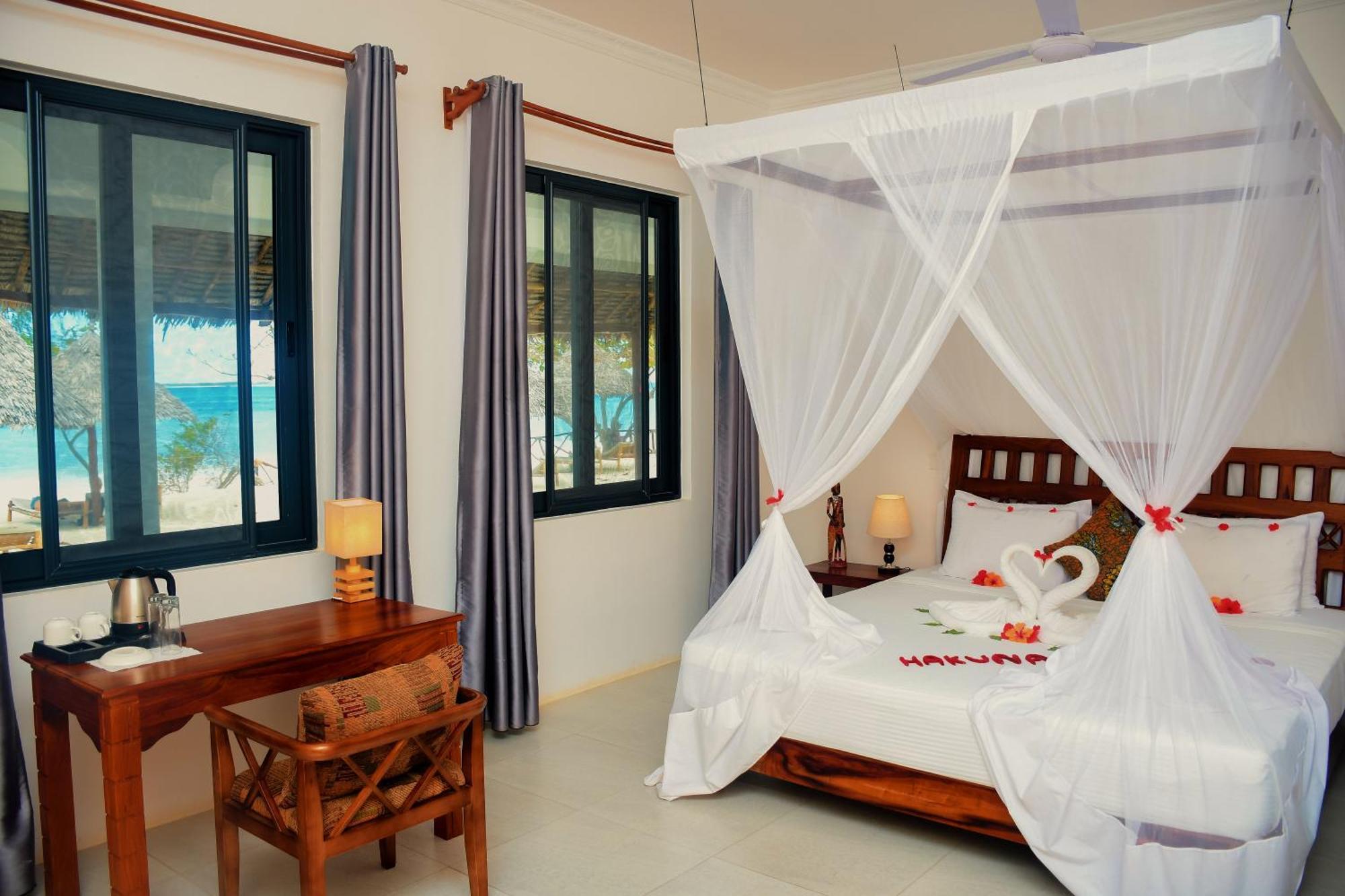 Manolo Beach Resort Уроа Екстер'єр фото