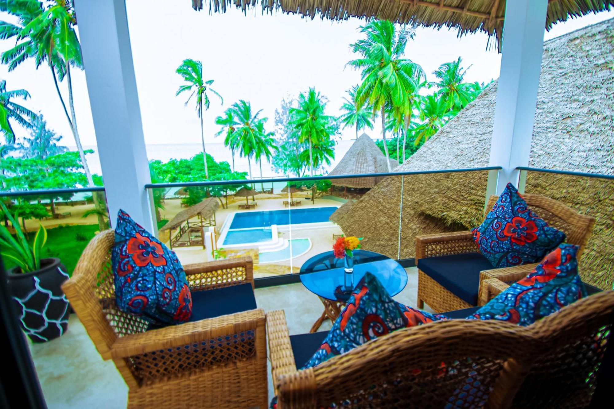 Manolo Beach Resort Уроа Екстер'єр фото